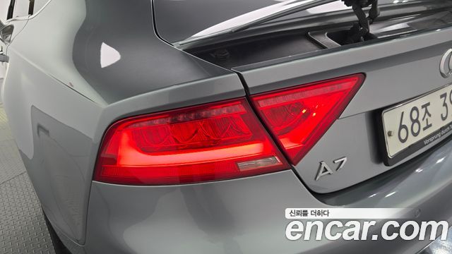 Audi A7 2013 — photo 9
