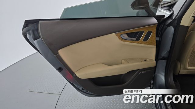 Audi A7 2013 — photo 15