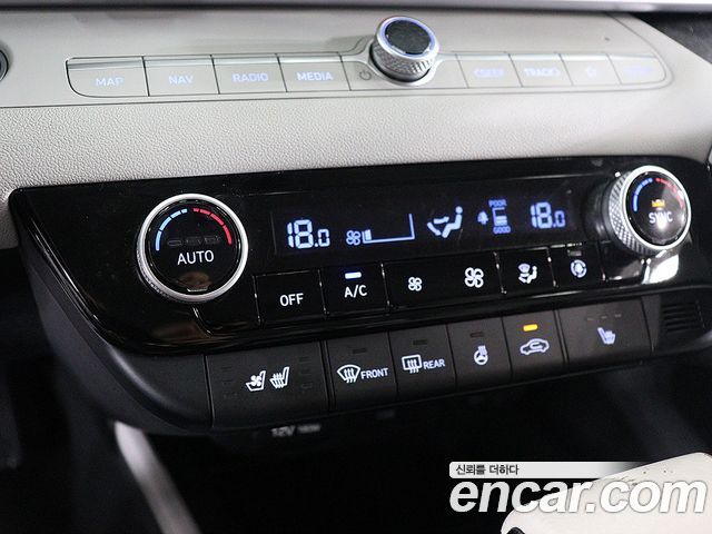 Hyundai AVANTE 2021 — photo 10