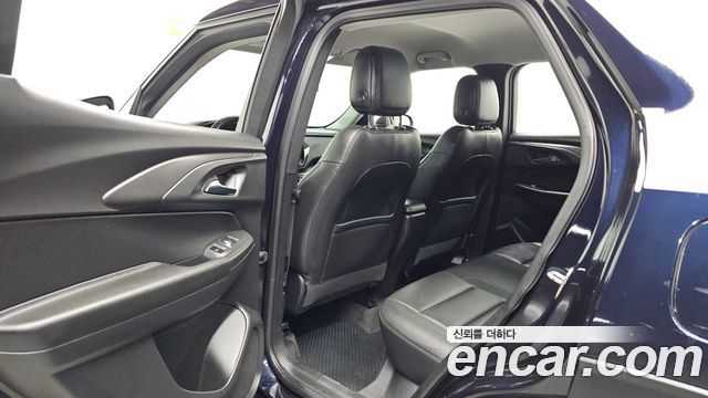 Chevrolet Korea Trailblazer 2021 — photo 11