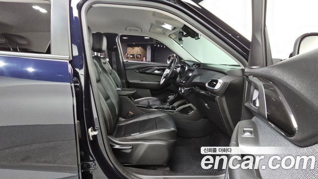 Chevrolet Korea Trailblazer 2021 — photo 12