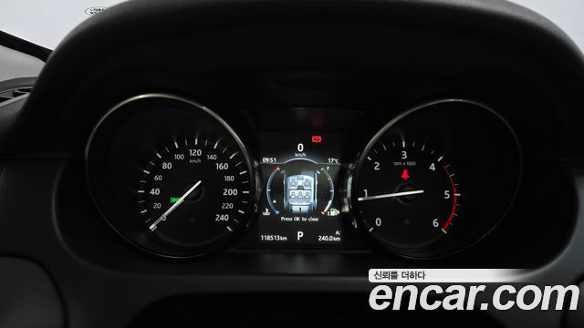 Land Rover Discovery Sport 2017 — photo 8