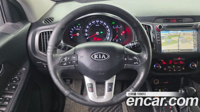 Kia Sportage 2012 — photo 13