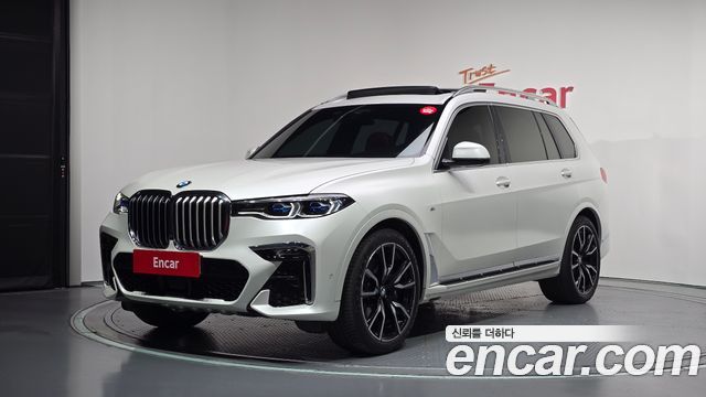 BMW X7 2021 — photo 1