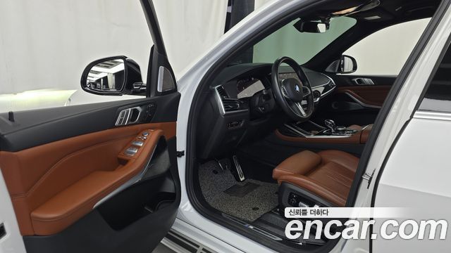 BMW X7 2021 — photo 13