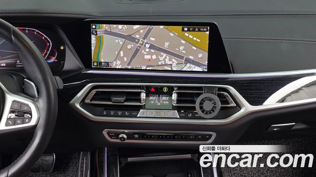 BMW X7 2021 — photo 18