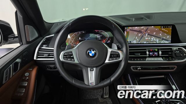 BMW X7 2021 — photo 19