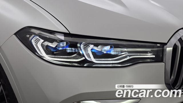 BMW X7 2021 — photo 8