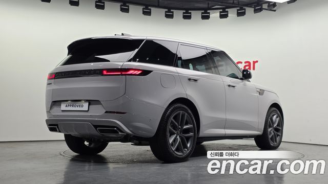 Land Rover Range Rover Sport 2026 — photo 2