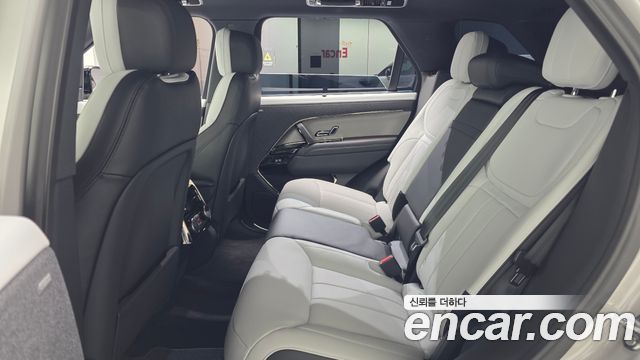 Land Rover Range Rover Sport 2026 — photo 4