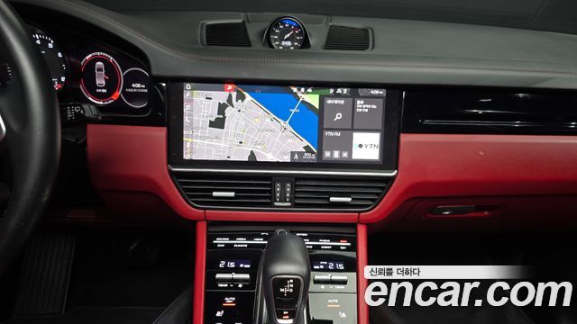 Porsche Cayenne 2021 — photo 20