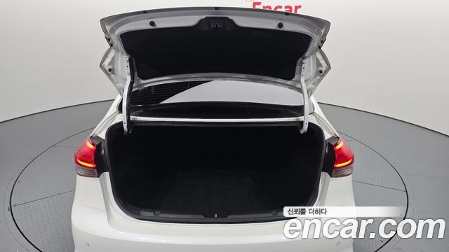 Kia K3 2018 — photo 26