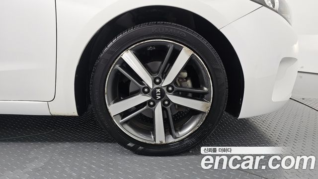 Kia K3 2018 — photo 7