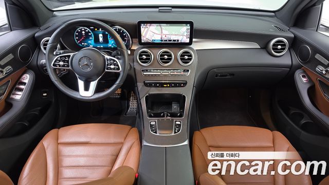 Mercedes-Benz GLC-Class 2021 — photo 10