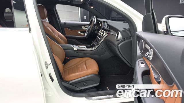 Mercedes-Benz GLC-Class 2021 — photo 17