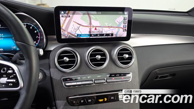 Mercedes-Benz GLC-Class 2021 — photo 20