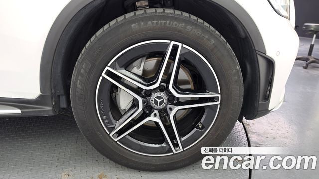 Mercedes-Benz GLC-Class 2021 — photo 7