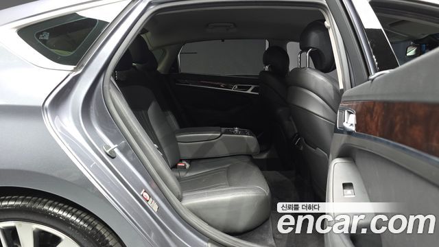 Hyundai Genesis 2016 — photo 18