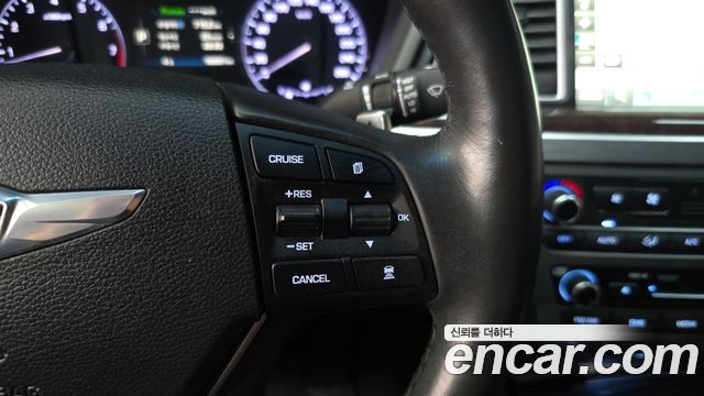 Hyundai Genesis 2016 — photo 24