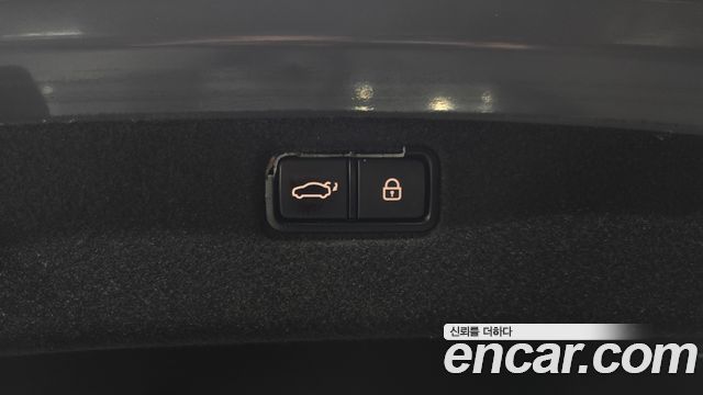 Hyundai Genesis 2016 — photo 26