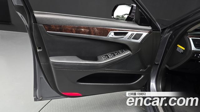 Hyundai Genesis 2016 — photo 14