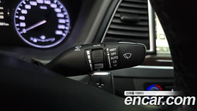 Hyundai Genesis 2016 — photo 29