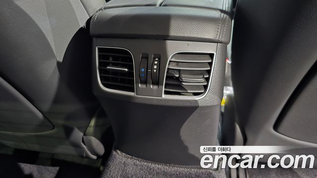 Hyundai Genesis 2016 — photo 35