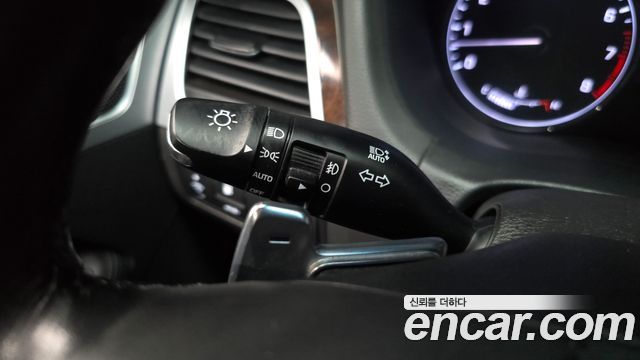 Hyundai Genesis 2016 — photo 36
