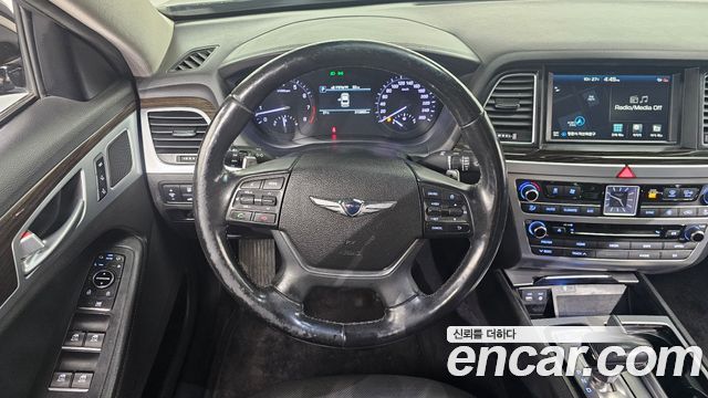Genesis G80 2018 — photo 19