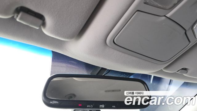 Kia K7 2014 — photo 19
