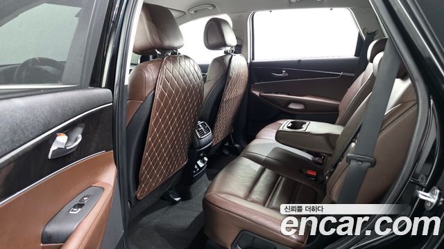 Kia Sorento 2016 — photo 11