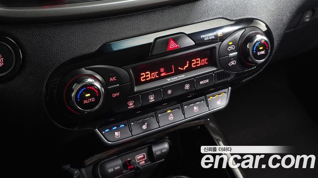 Kia Sorento 2016 — photo 18