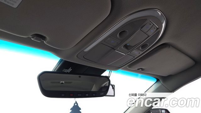 Genesis G80 2019 — photo 18