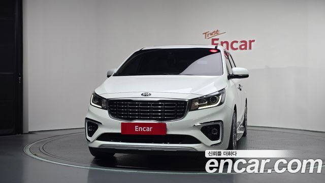 Kia Canival 2019 — photo 3
