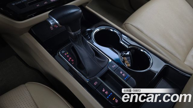 Kia Canival 2019 — photo 9