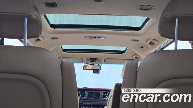 Kia Canival 2019 — photo 18
