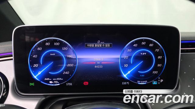 Mercedes-Benz EQE 2024 — photo 11