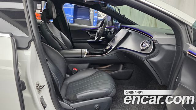 Mercedes-Benz EQE 2024 — photo 16