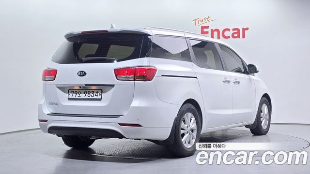Kia Canival 2016 — photo 2