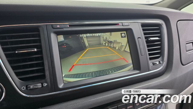 Kia Canival 2016 — photo 15