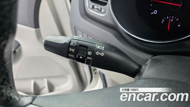 Kia Canival 2016 — photo 16