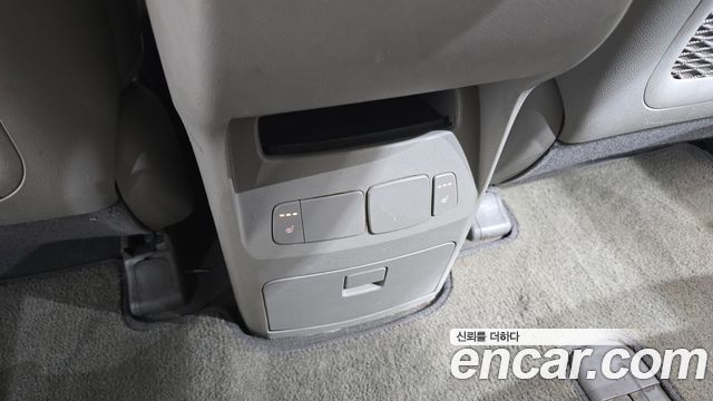 Kia Canival 2016 — photo 19