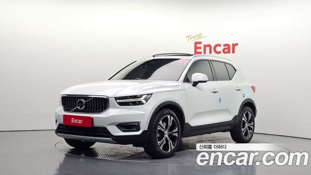 Volvo XC40 2019 — photo 1