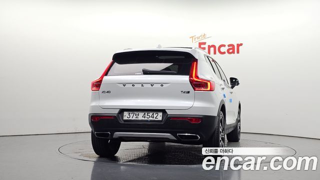 Volvo XC40 2019 — photo 4