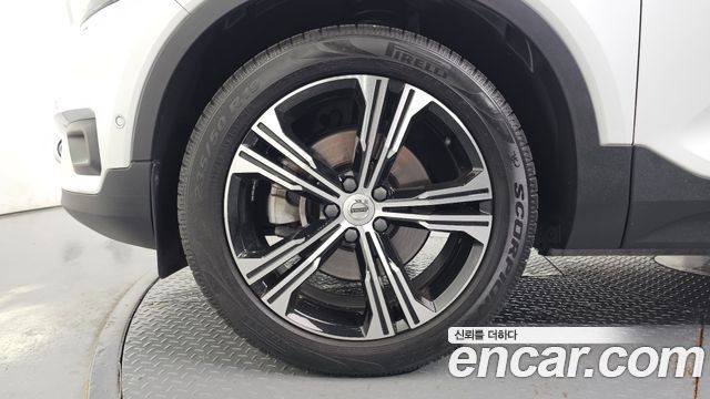 Volvo XC40 2019 — photo 5