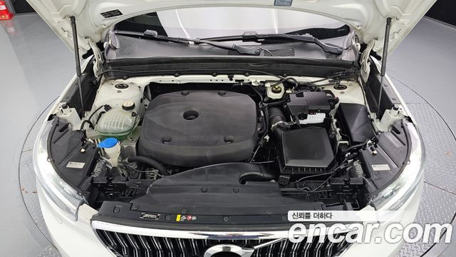Volvo XC40 2019 — photo 6