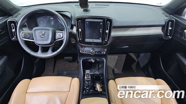 Volvo XC40 2019 — photo 10