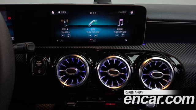 Mercedes-Benz A-Class 2019 — photo 19