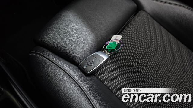Mercedes-Benz A-Class 2019 — photo 25