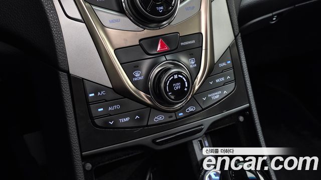 Hyundai Grandeur 2014 — photo 18